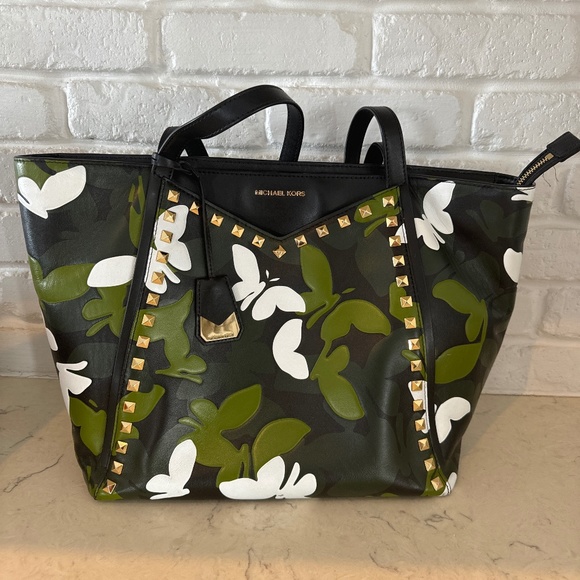 Michael Kors Collection Handbags - Michael Kors Tote